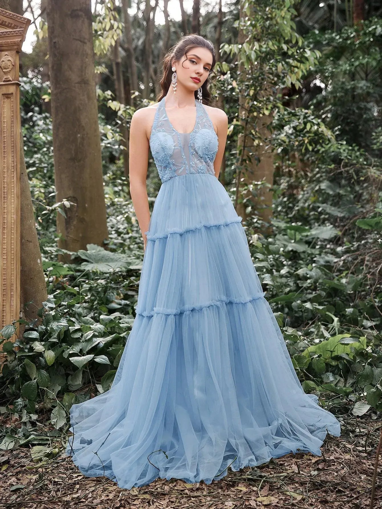 Elegant Evening Dresses/ Gorgeous Applique Detail Halter Neck Tiered Tulle Prom Dress Evening Dresses/ Evening Dresses For Women